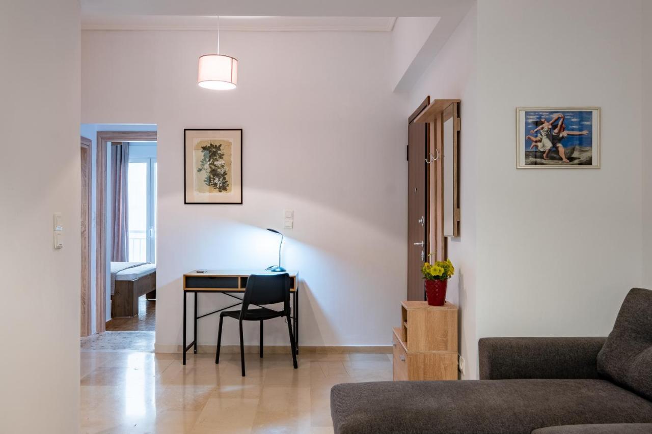 Sokos Residence, 1' Walk From Aghios Ioannis Metro アテネ エクステリア 写真