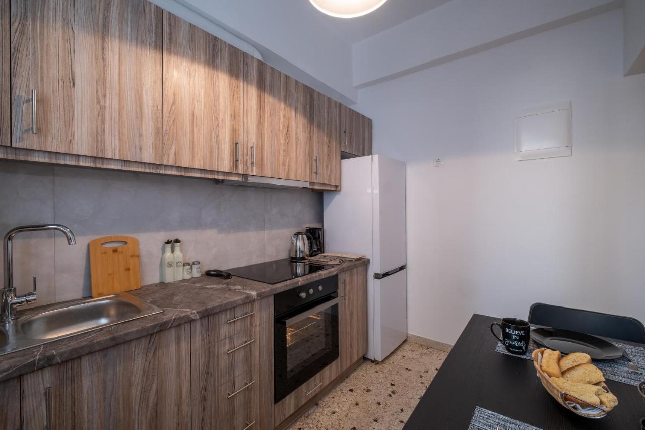 Sokos Residence, 1' Walk From Aghios Ioannis Metro アテネ エクステリア 写真
