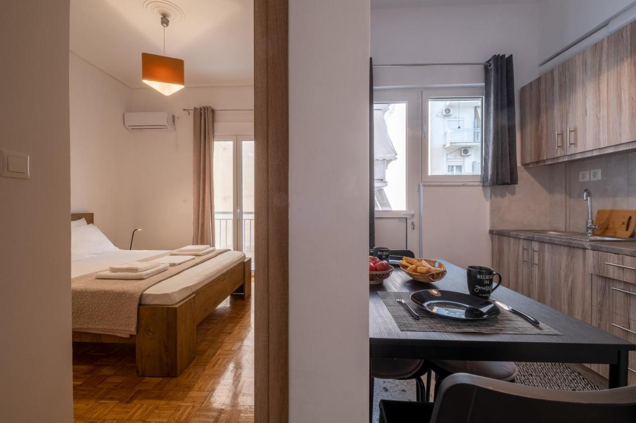 Sokos Residence, 1' Walk From Aghios Ioannis Metro アテネ エクステリア 写真