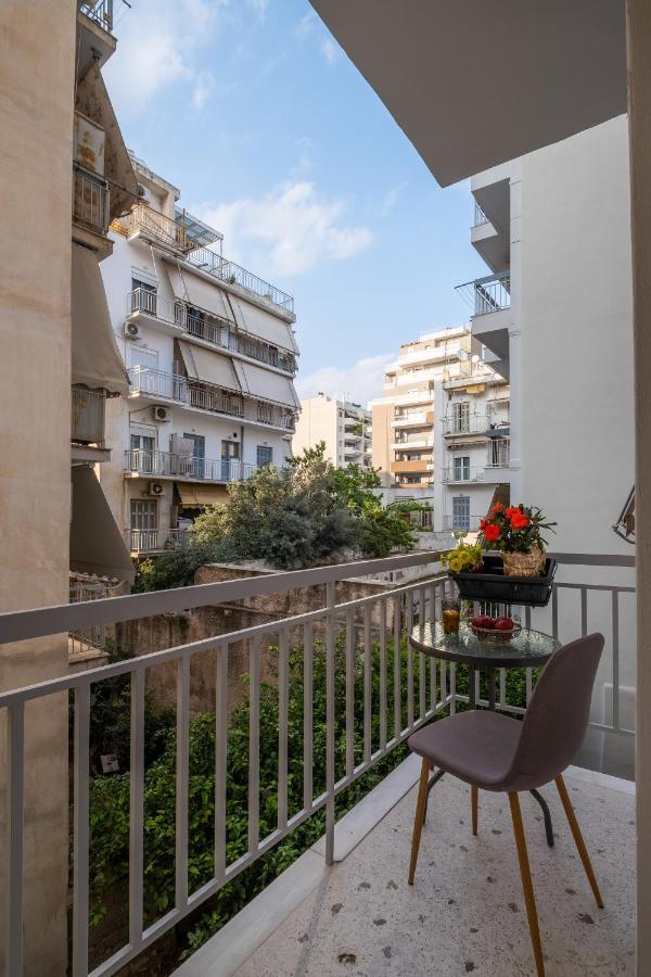 Sokos Residence, 1' Walk From Aghios Ioannis Metro アテネ エクステリア 写真