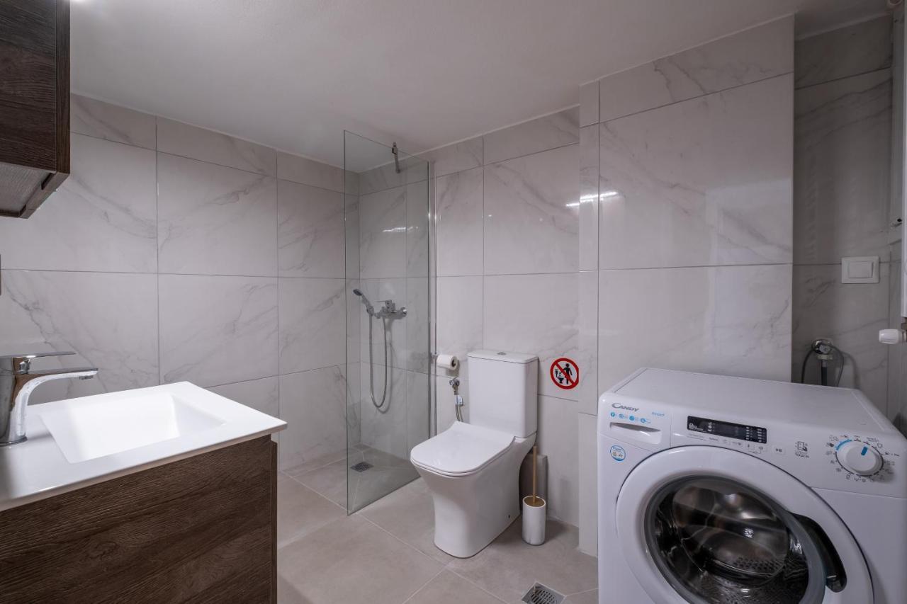 Sokos Residence, 1' Walk From Aghios Ioannis Metro アテネ エクステリア 写真
