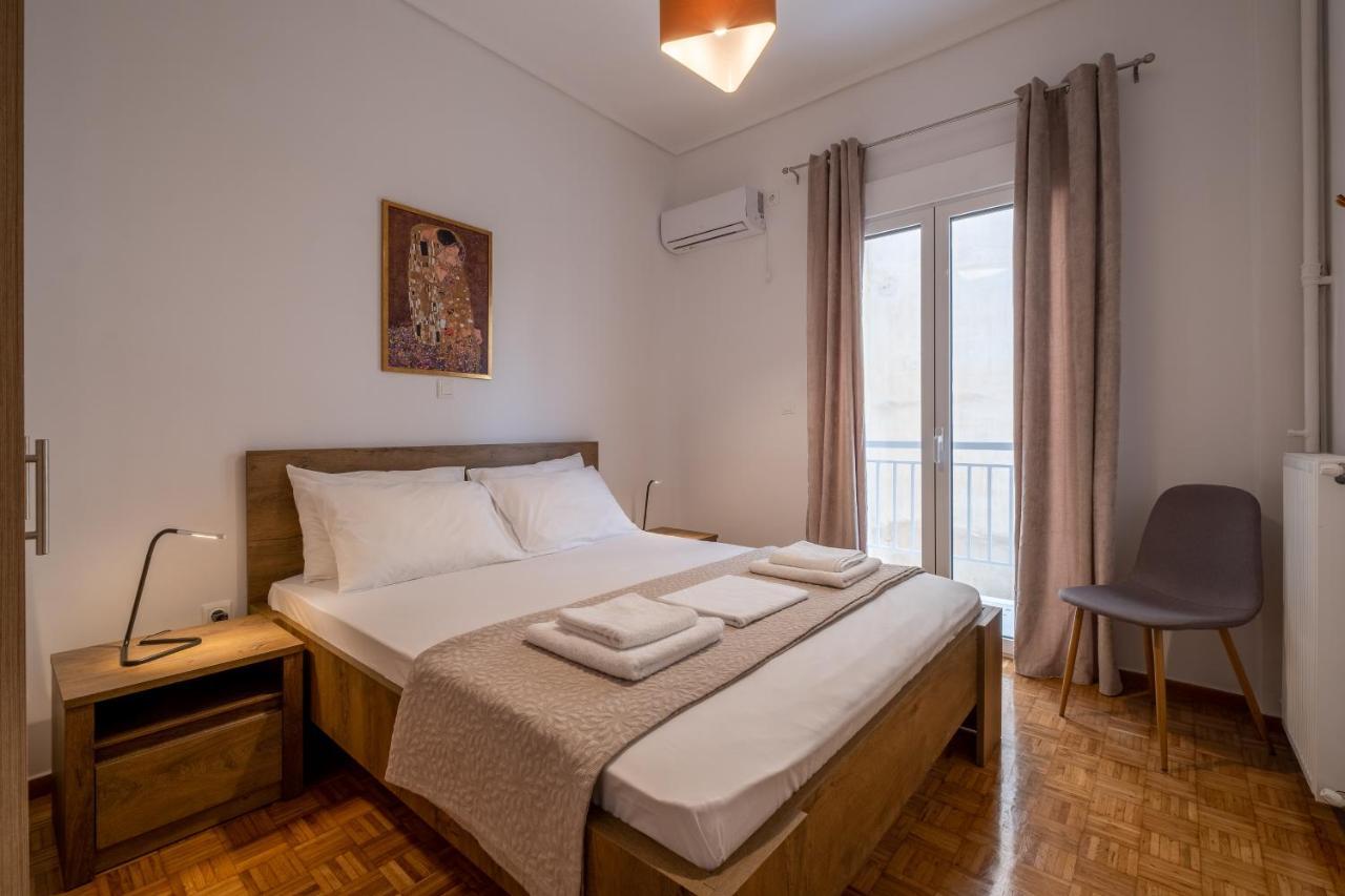 Sokos Residence, 1' Walk From Aghios Ioannis Metro アテネ エクステリア 写真