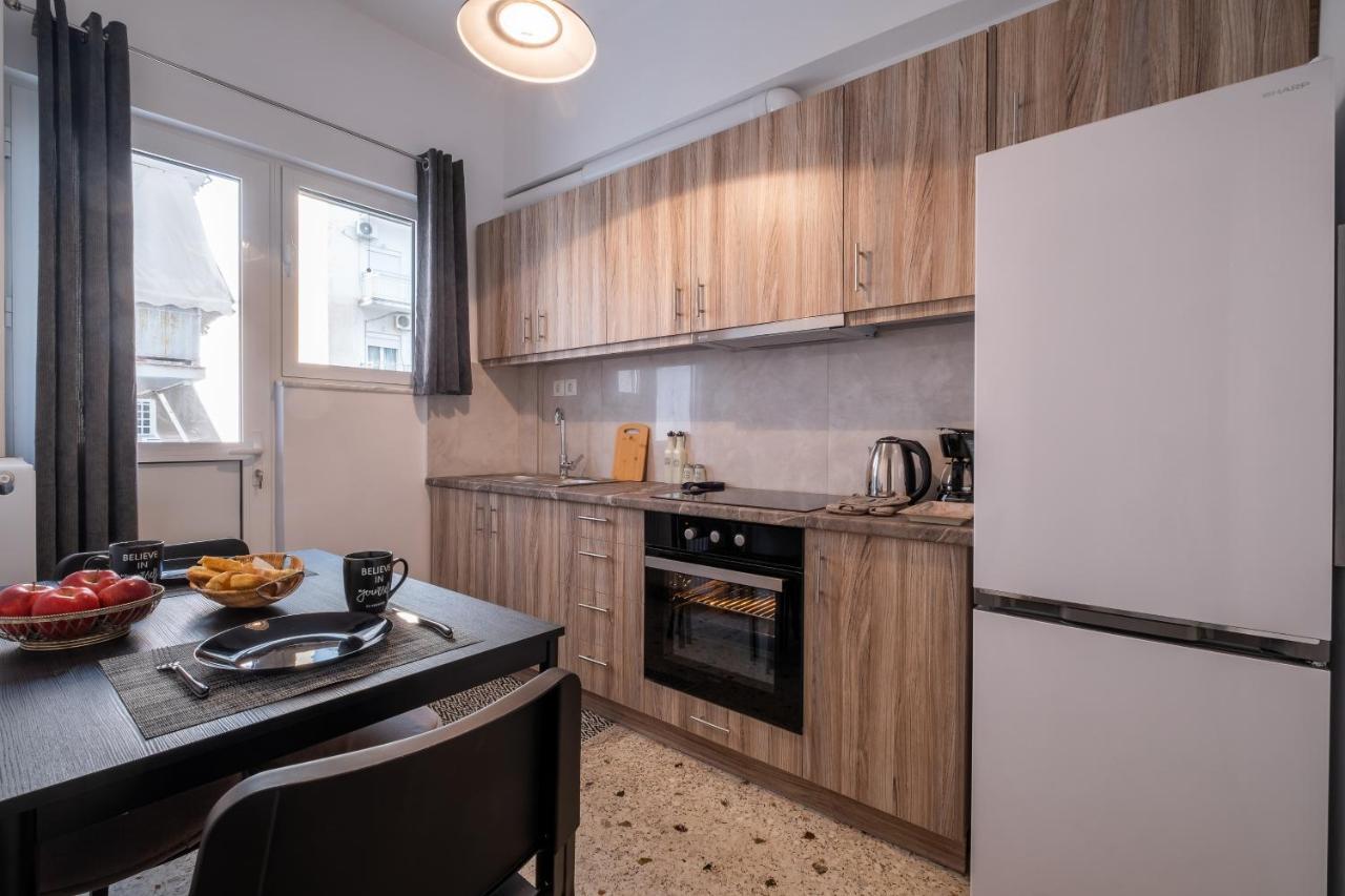 Sokos Residence, 1' Walk From Aghios Ioannis Metro アテネ エクステリア 写真